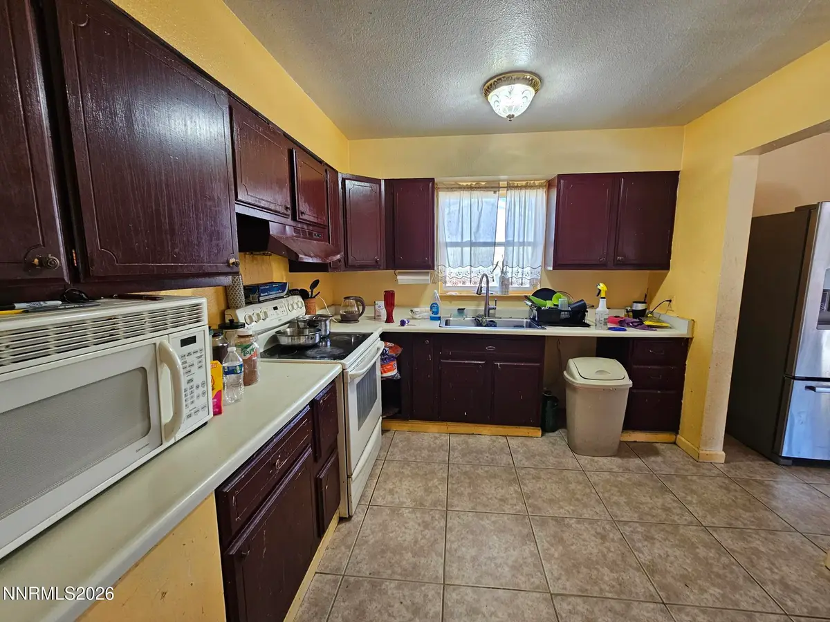 921 Oxford Avenue, Sparks, NV 89431 - #1