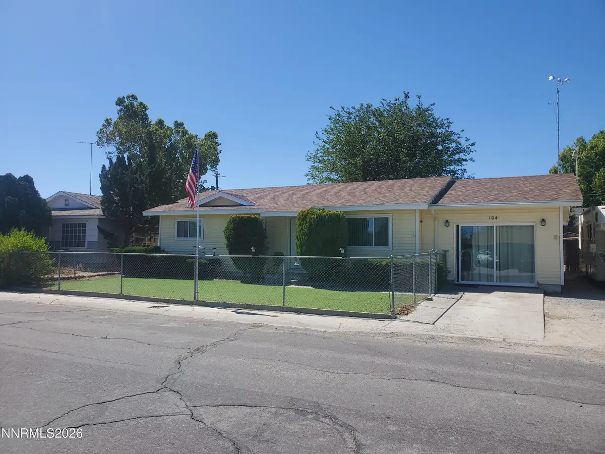 104 W 3rd Street, Hawthorne, NV 89415 - #1