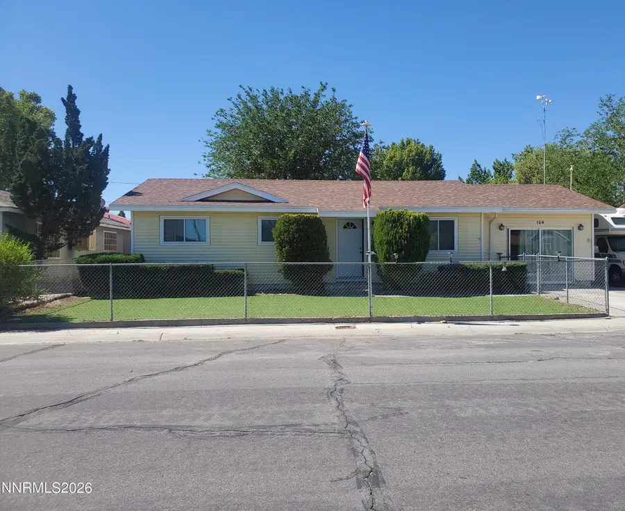 104 W 3rd Street, Hawthorne, NV 89415 - #2