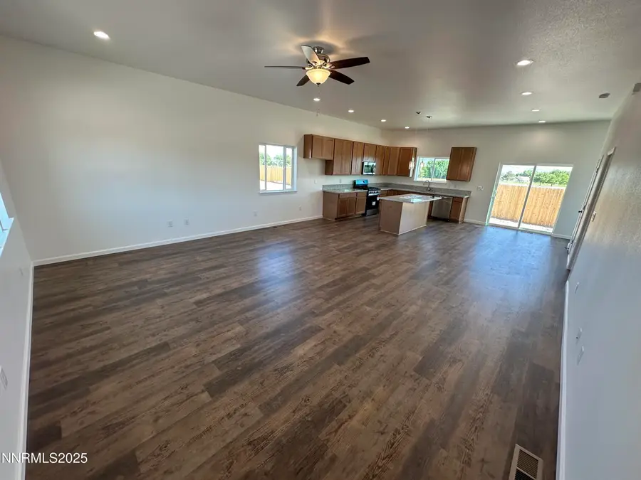 1844 Fort Sutter Boulevard, Fernley, NV 89408 - #2