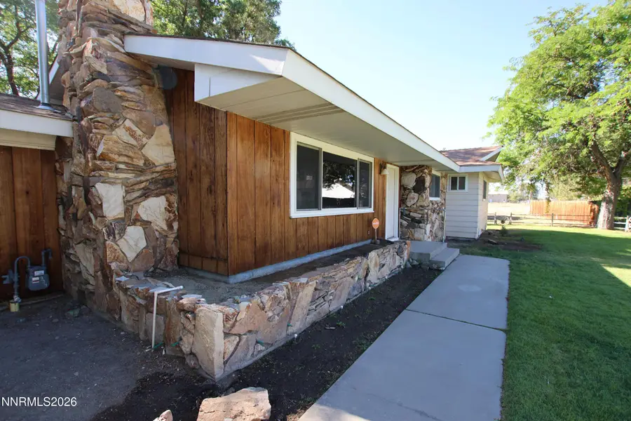 452 S California Street, Yerington, NV 89447 - #3