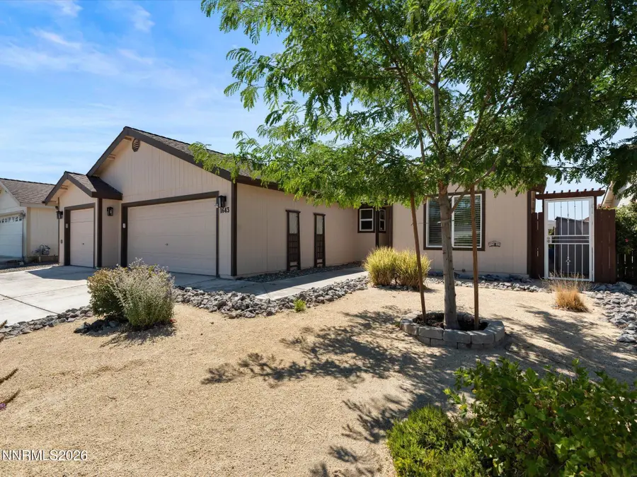 1643 Meadows Avenue, Fernley, NV 89408 - #2