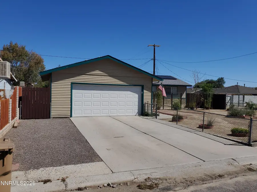 103 W 3rd Street, Hawthorne, NV 89415 - #2