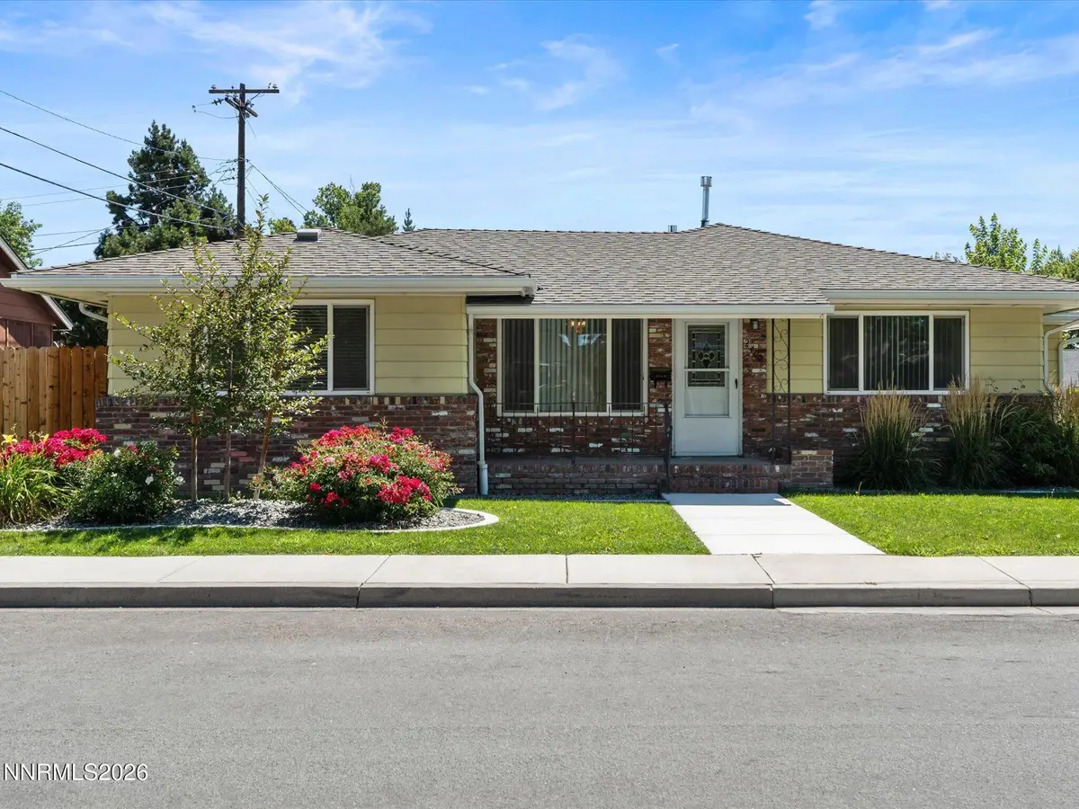 1590 York Way, Sparks, NV 89431 - #1
