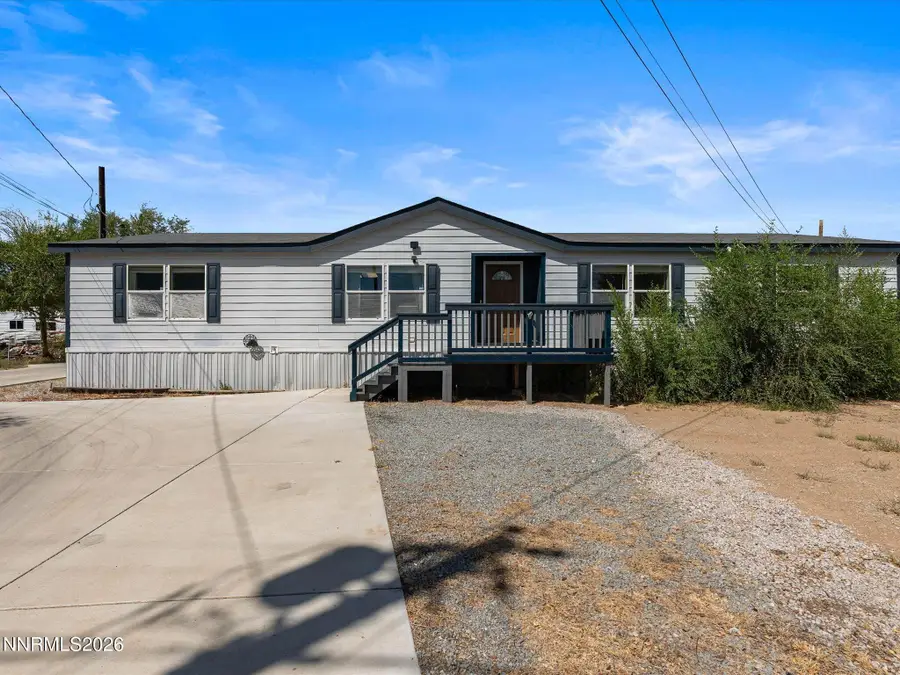 285 E 6th Avenue, Sun Valley, NV 89433 - #2