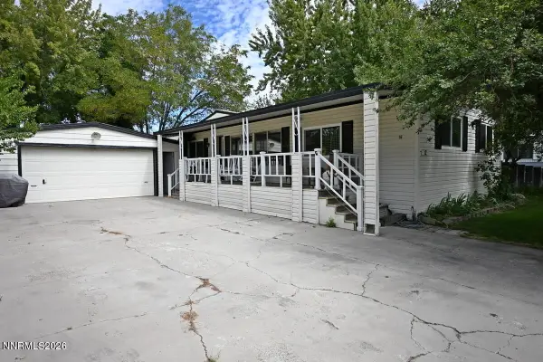 12 Bryan Circle, Carson City, NV 89706