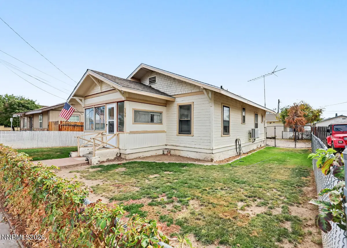 208 E Stillwater Avenue, Fallon, NV 89406 - #1