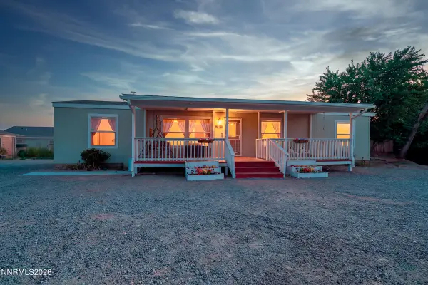 18 Scarsdale Drive, Yerington, NV 89447