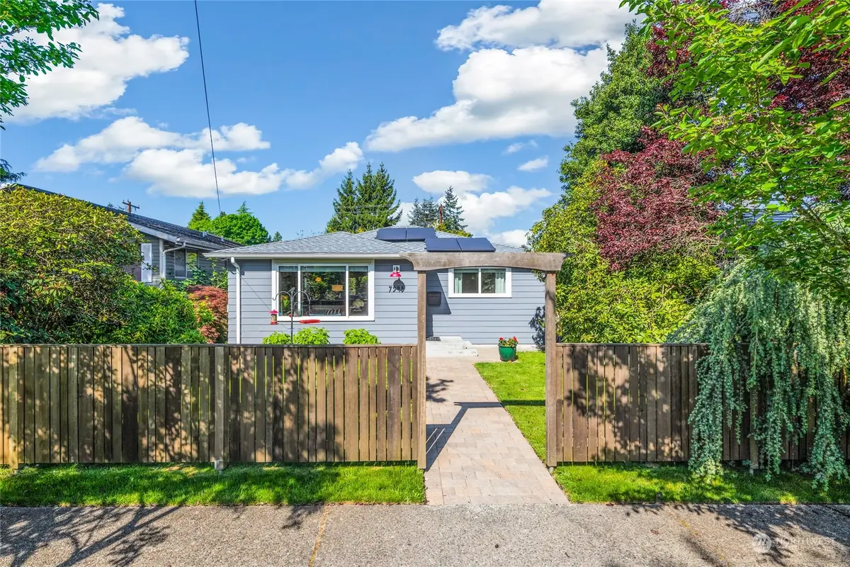 7945 17th Avenue Sw, Seattle, WA 98106 - #1