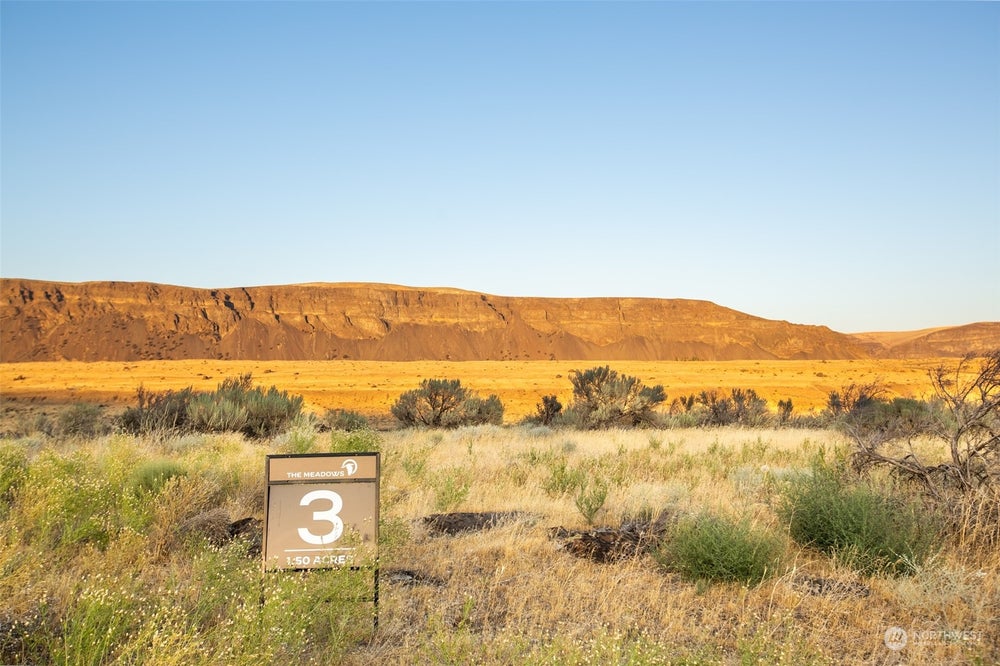 57 Old Bridge Lane 3, Malaga, WA 98828 BHGRE