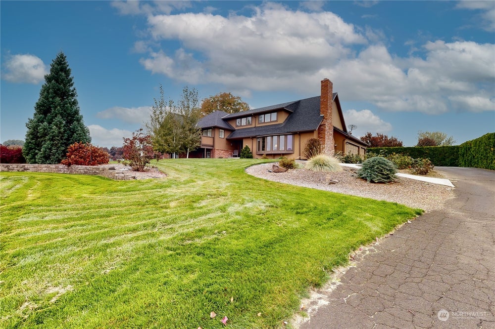 1240 Lancer Drive, Walla Walla, WA 99362 BHGRE