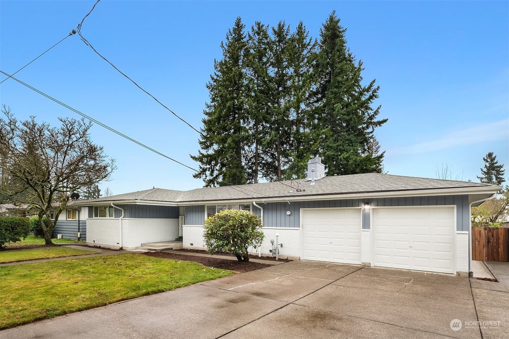 583 Kirkland Avenue Ne, Renton, WA 98056 BHGRE