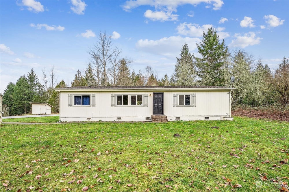 10103 435th Street Ct E, Eatonville, WA 98328 BHGRE