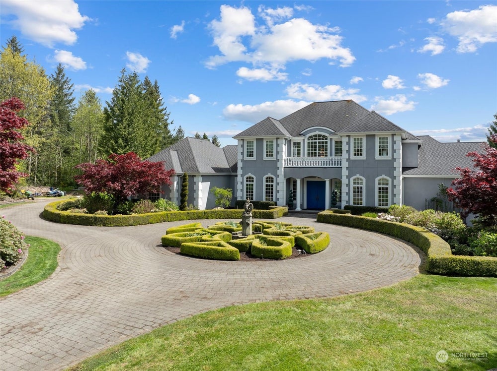 33819 NE 52nd Way, Carnation, WA 98014 BHGRE