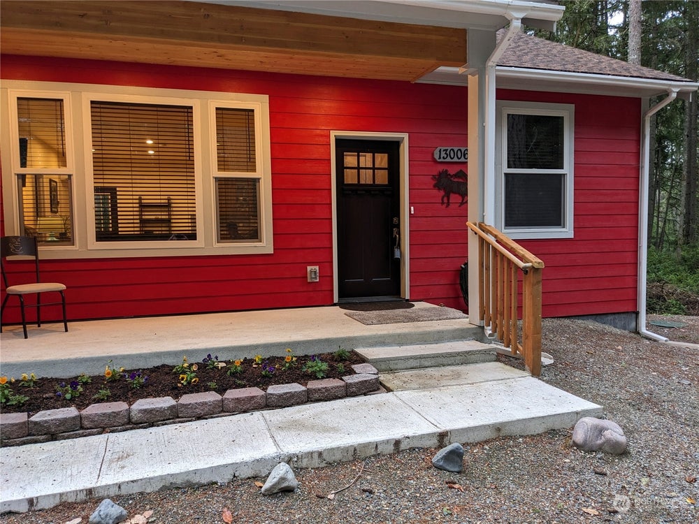 13006 Silver Drive, Anderson Island, WA 98303 BHGRE