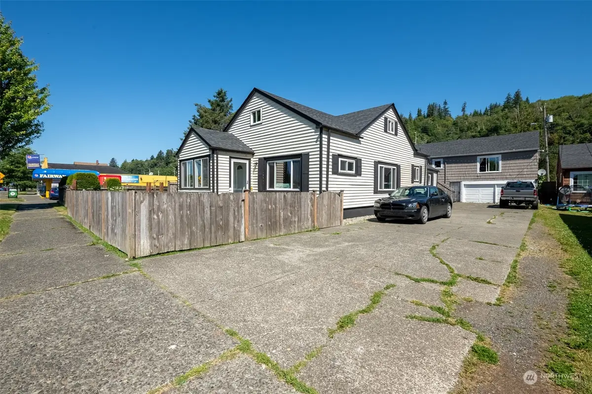 2515 Sumner Avenue, Hoquiam, WA 98550 - Image #1