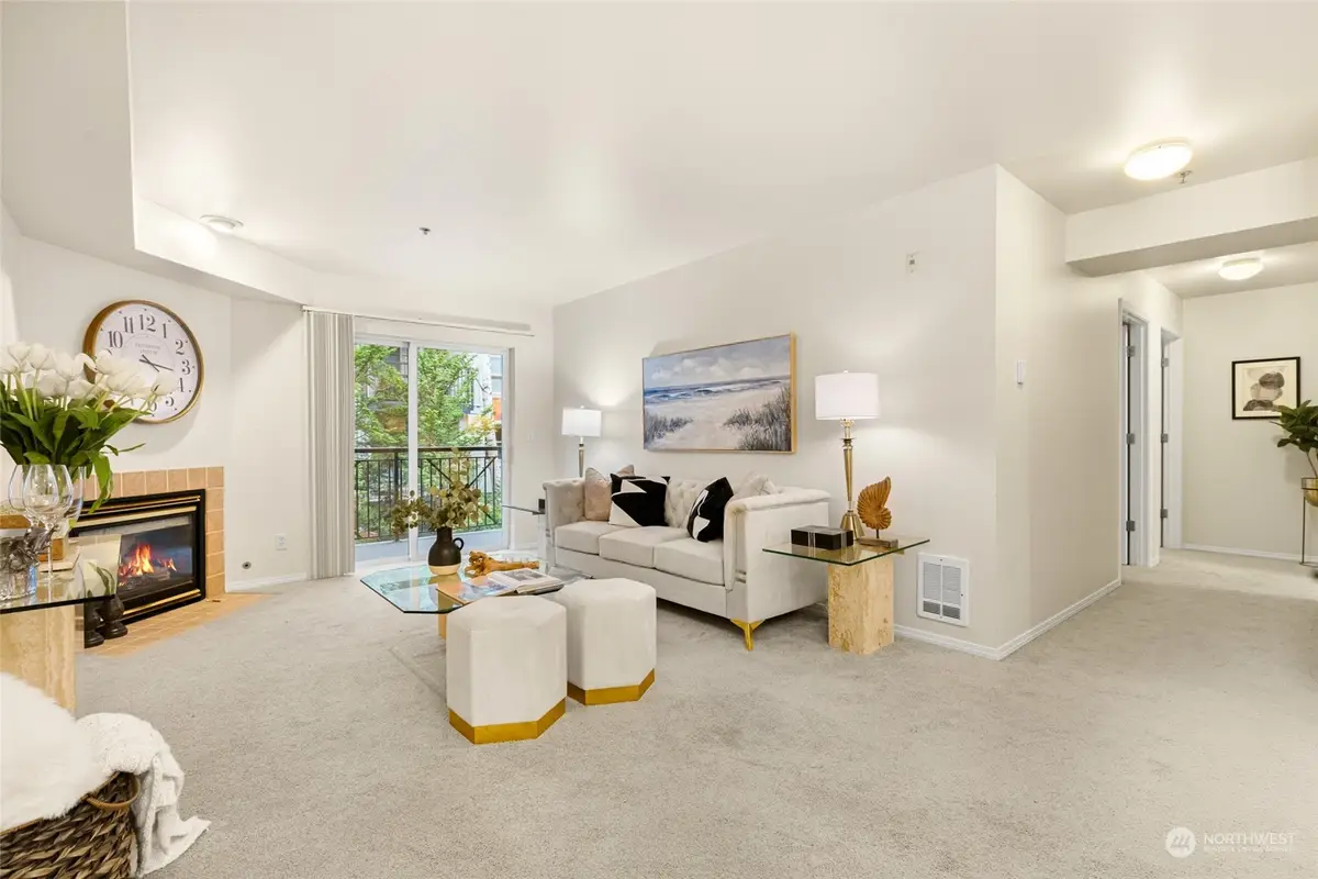 7912 170th Avenue Ne #204, Redmond, WA 98052 - #1