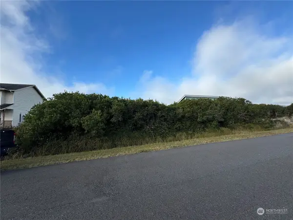 1179 Greenview Avenue Sw, Ocean Shores, WA 98569