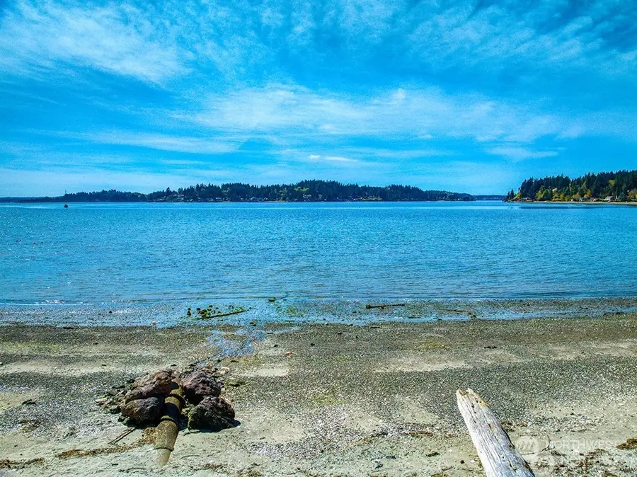 4552 Point White Drive Ne, Bainbridge Island, WA 98110 - Image #2