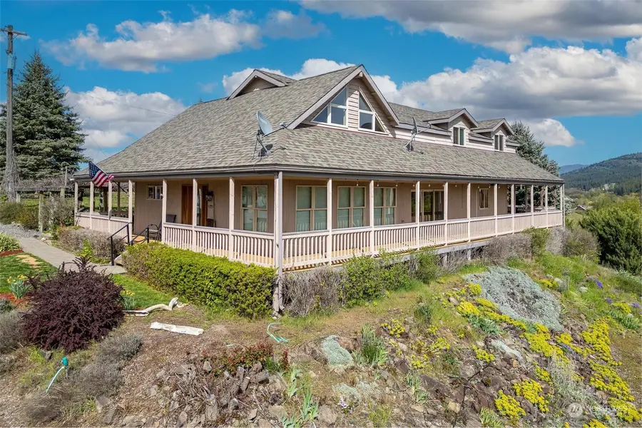 5061 Hunters Campground Road, Hunters, WA 99137 - Image #2