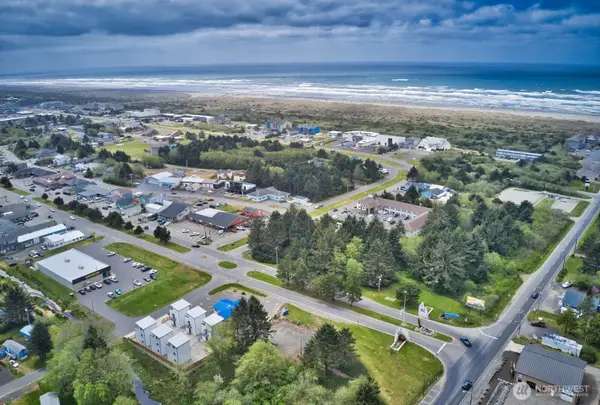 899 Ocean Shores Boulevard Nw, Ocean Shores, WA 98569