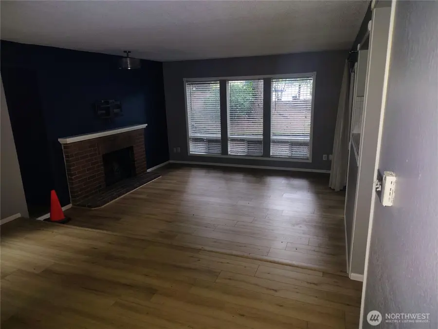 110 SW 116th Street #A11, Seattle, WA 98146 - Image #3