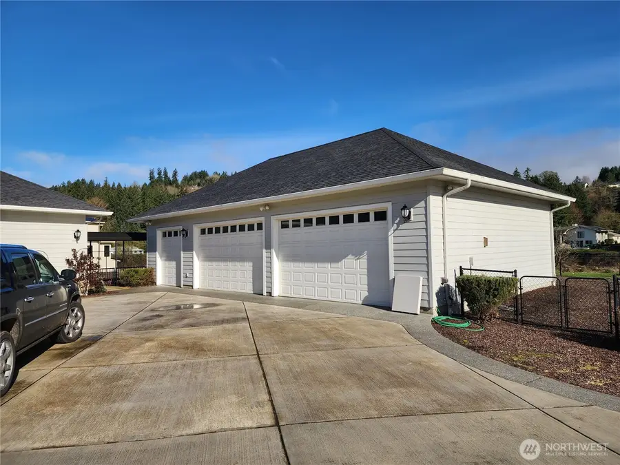 2567 Lewis River Road, Woodland, WA 98674 - #3