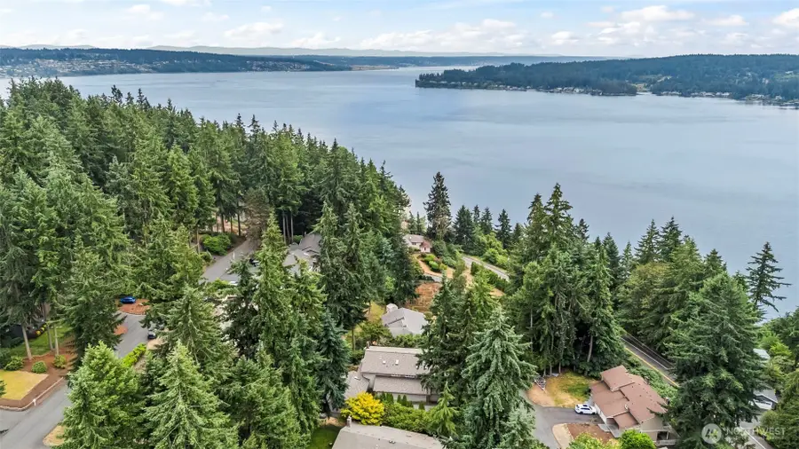 317 39th Avenue Ct Nw, Gig Harbor, WA 98335 - Image #2