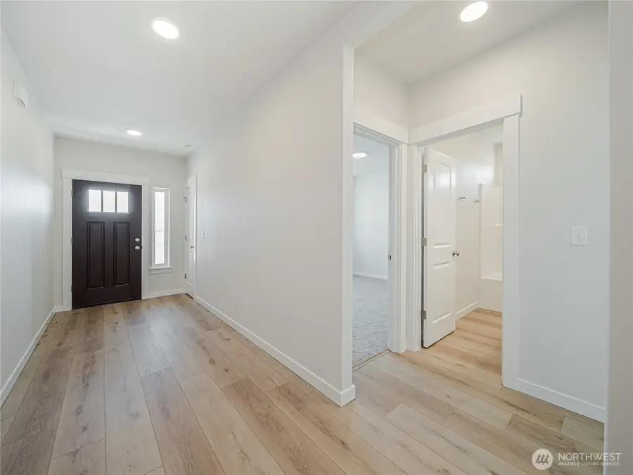 700 N Widgeon, Moses Lake, WA 98837 - Image #2