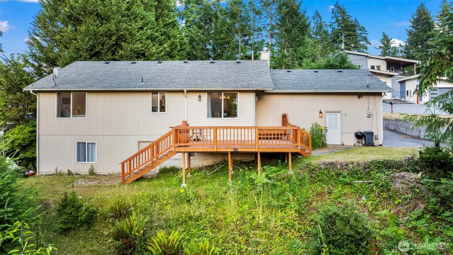 90 E Treasure Island Drive, Allyn, WA 98524 - Image #3