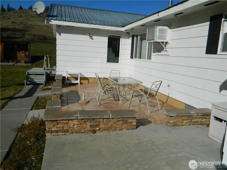 285 N Lemanasky Rd Road, Tonasket, WA 98855 - Image #3