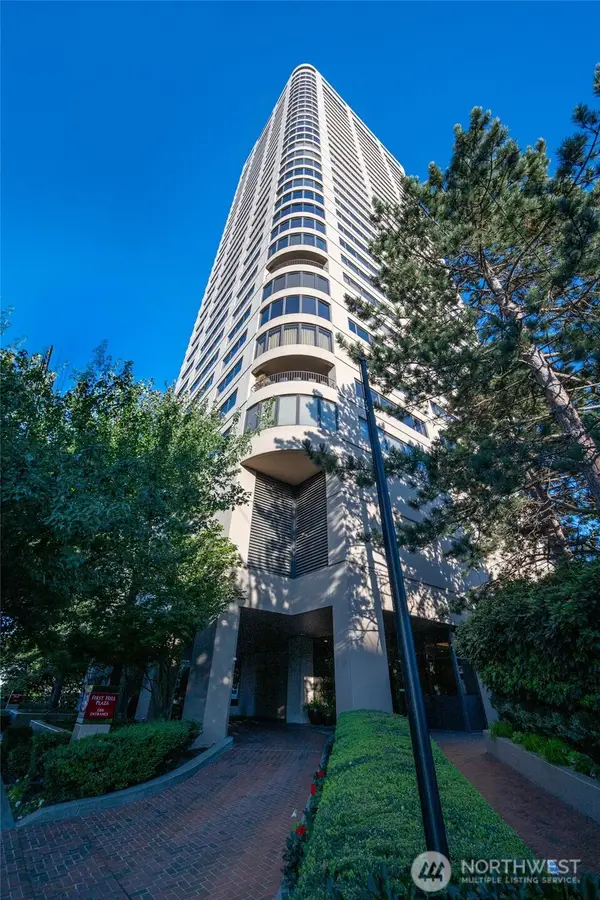 1301 Spring Street #17A, Seattle, WA 98104