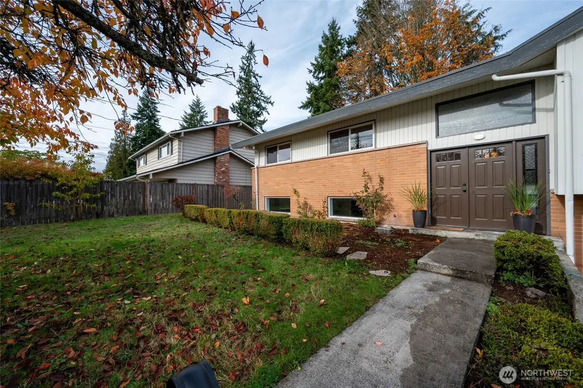 324 NW 195th Street, Shoreline, WA 98177 - Image #1