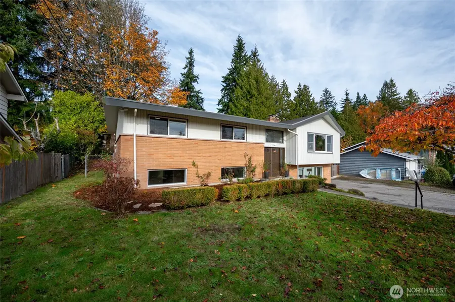 324 NW 195th Street, Shoreline, WA 98177 - Image #2