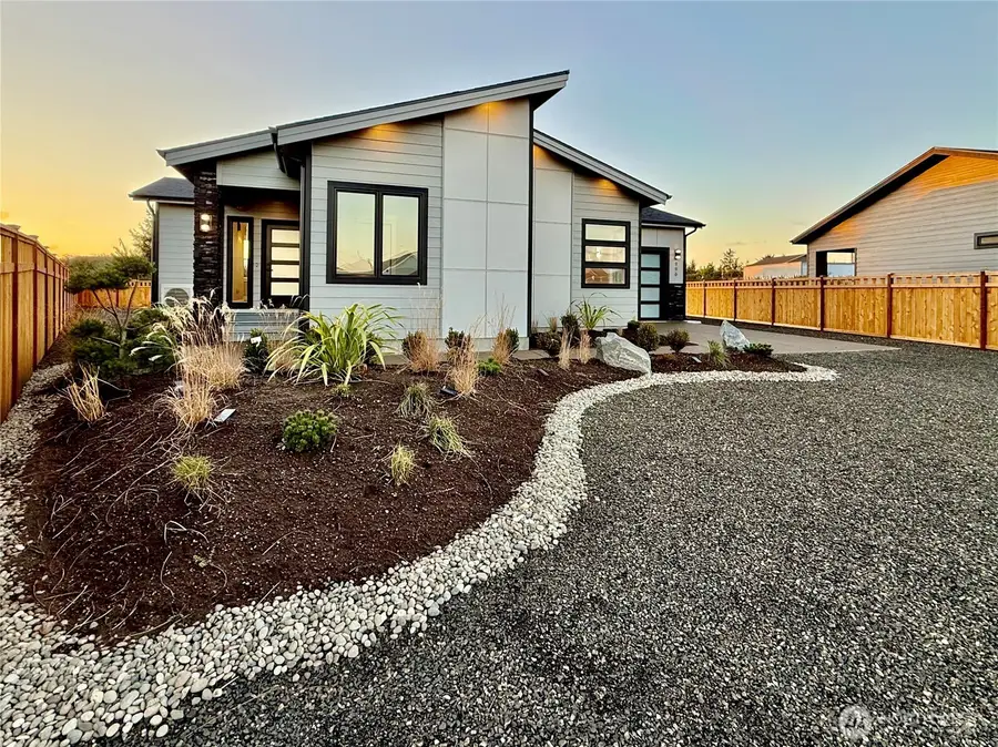 996 Alida Court Se, Ocean Shores, WA 98569 - Image #2