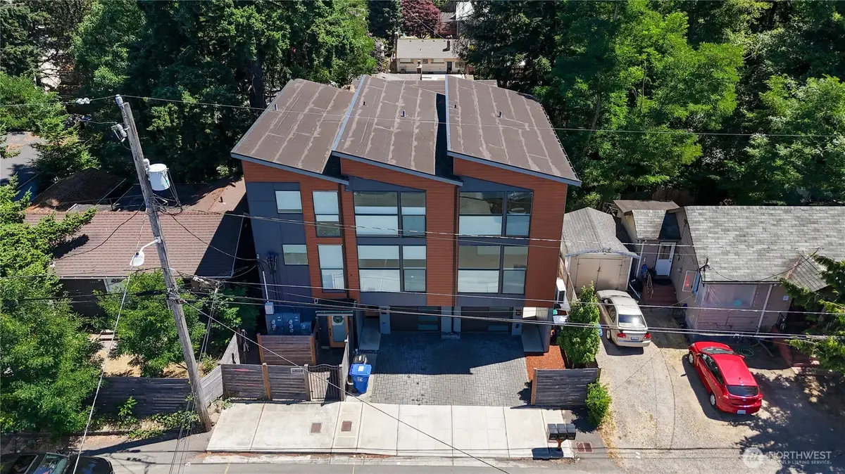 14012 Midvale Avenue N, Seattle, WA 98133 - Image #1