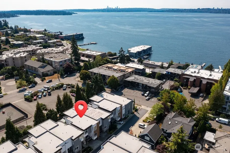 205 4th Court S #13, Kirkland, WA 98033 - Image #2