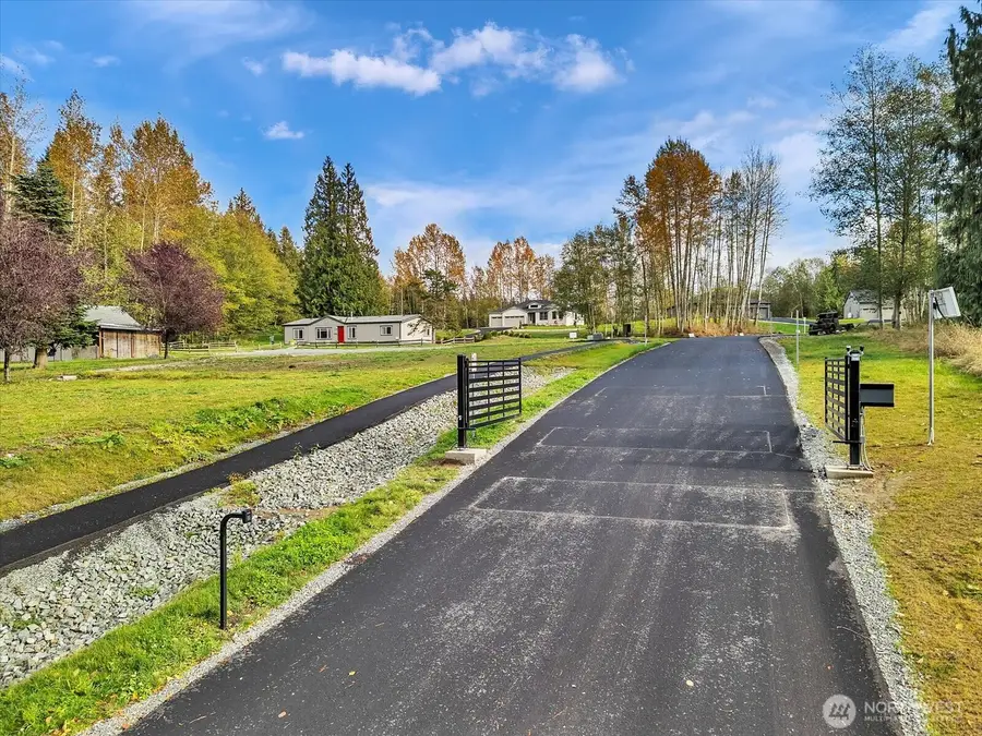 3825 295th Avenue Nw, Stanwood, WA 98292 - Image #2