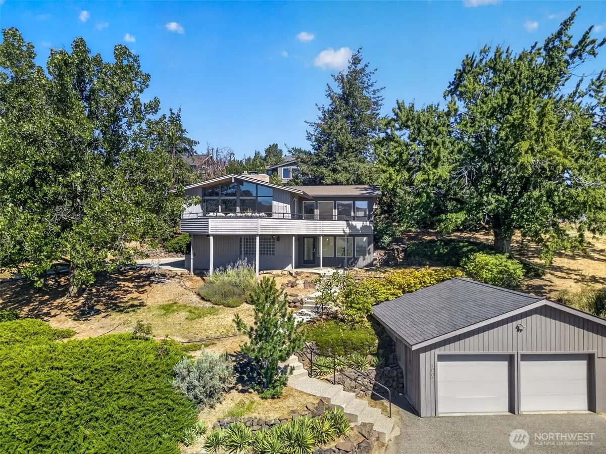 1001 Westmorland Drive, Wenatchee, WA 98801 - #1