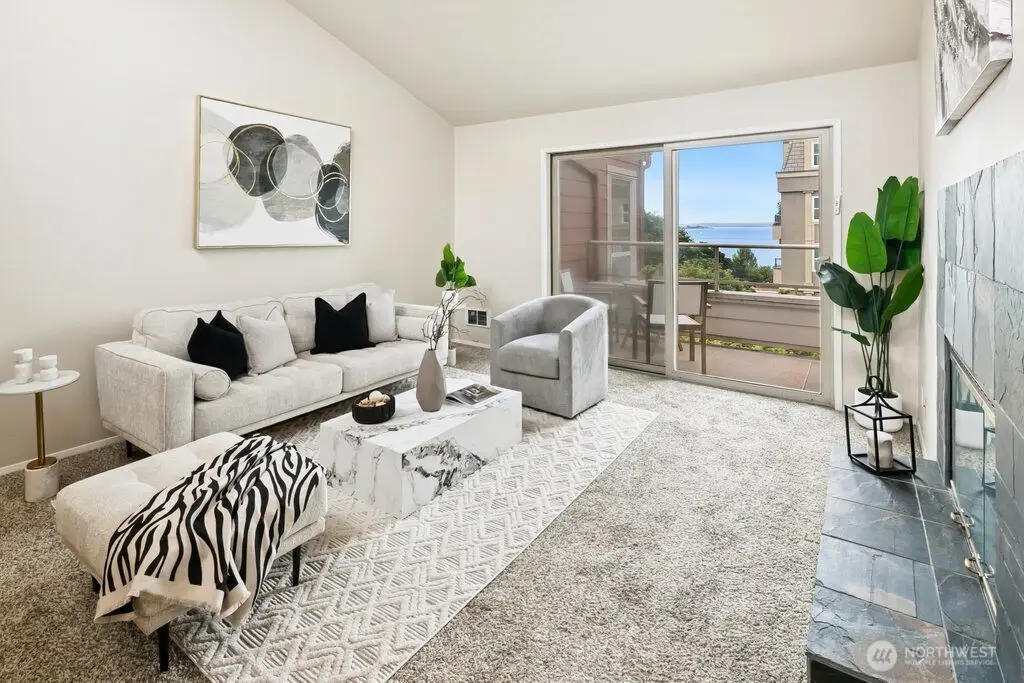 522 W Mercer Place #403, Seattle, WA 98119 - Image #1