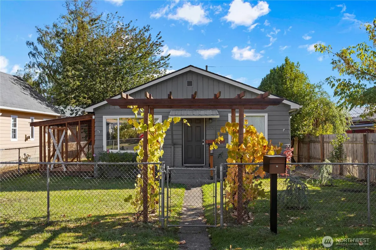 1206 J Street, Centralia, WA 98531 - Image #1