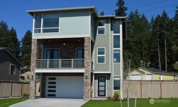 9513 38th Street E, Edgewood, WA 98371 - Image #1