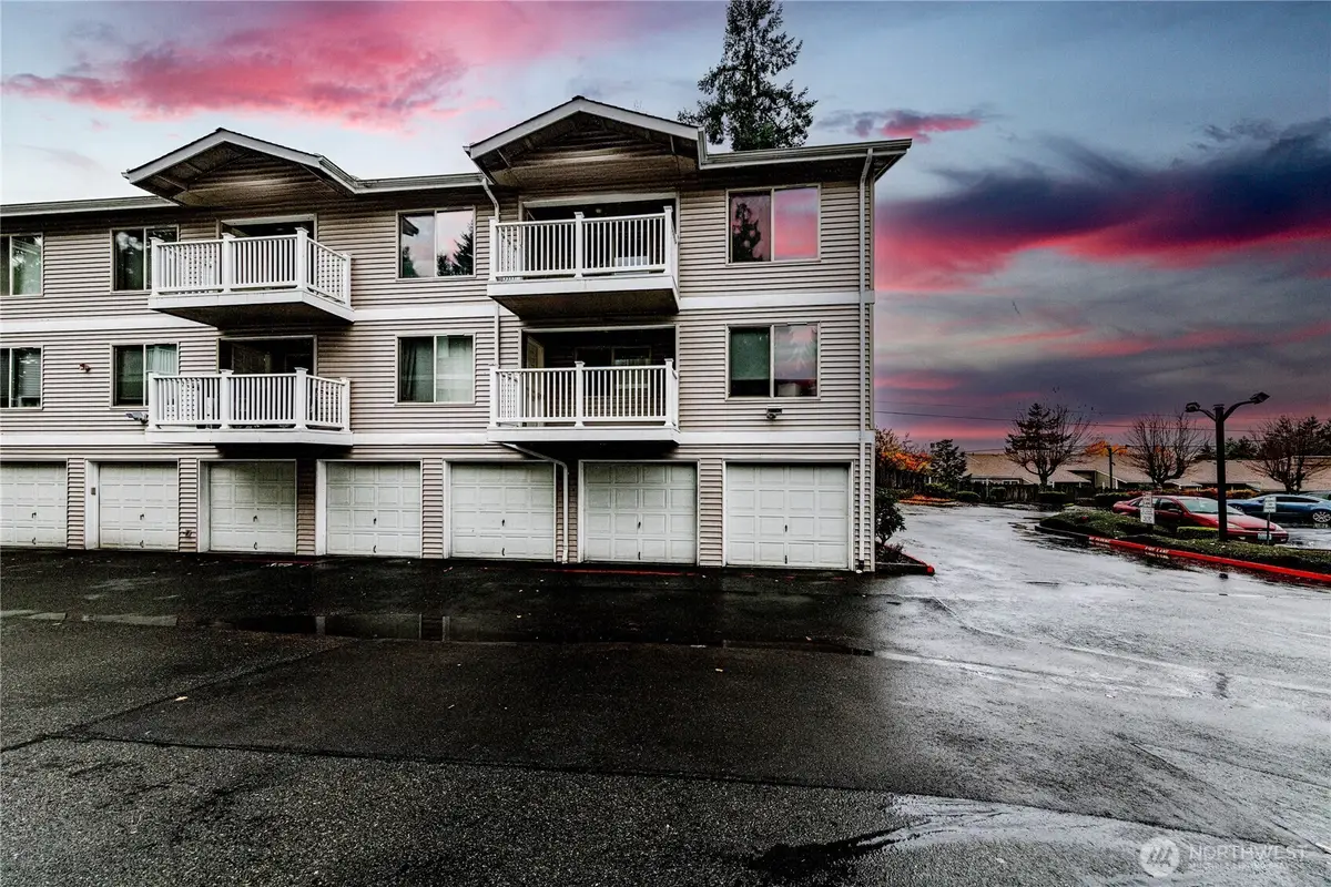 1910 W Casino Road #334, Everett, WA 98204 - Image #1
