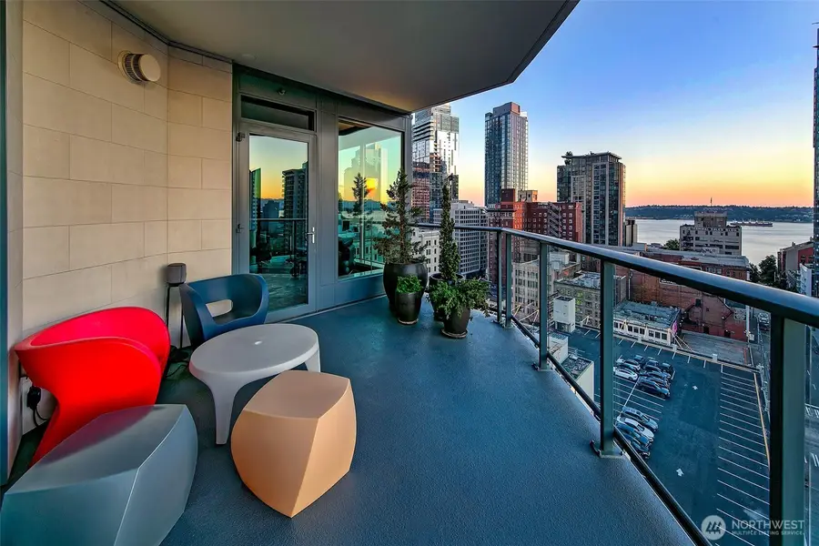 1920 4th Avenue #1702, Seattle, WA 98101 - Image #2