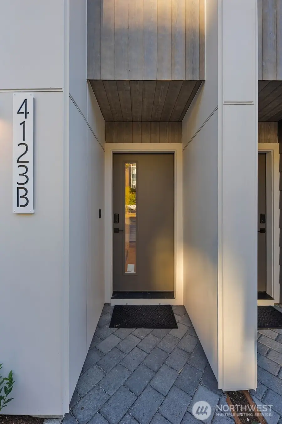 4123 Chilberg Avenue Sw, Seattle, WA 98116 - Image #2