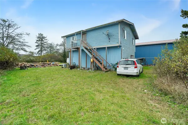221 E Elizabeth Avenue, Westport, WA 98595