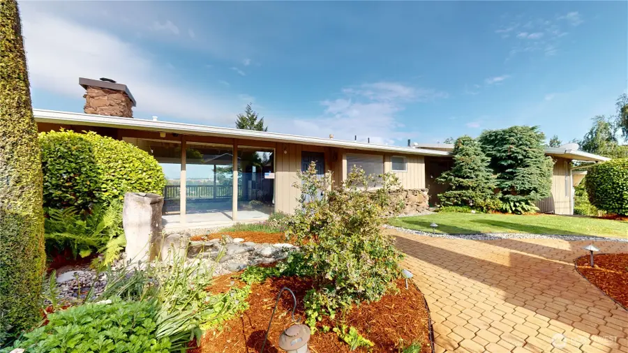 16020 7th Avenue Sw, Burien, WA 98166 - Image #2