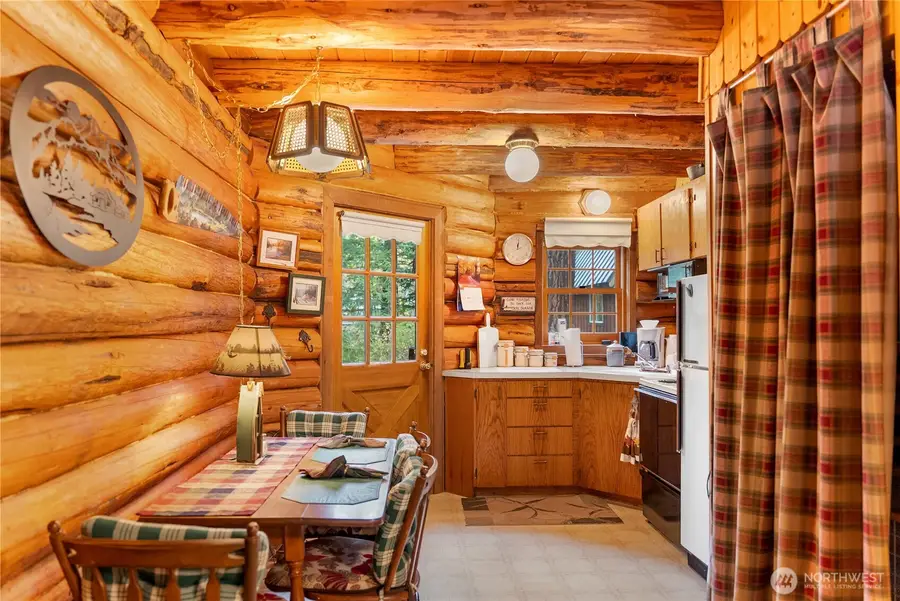 26 Mercer Road, Mazama, WA 98833 - Image #2