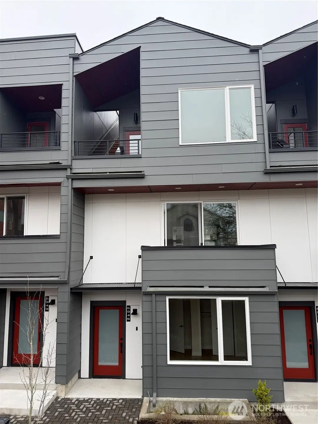 6945 42nd Avenue S, Seattle, WA 98118 - #1