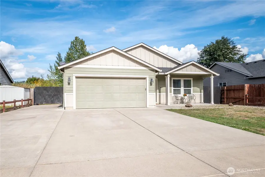 135 Haley Drive, Longview, WA 98632 - Image #2